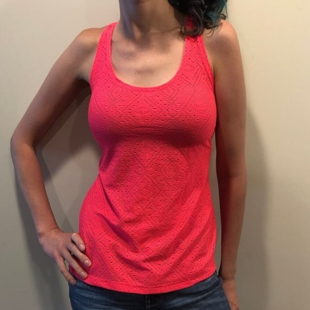 Old Navy Women's Active Racerback Tank Top XS Neon Coral Ribbed Lace Crochet